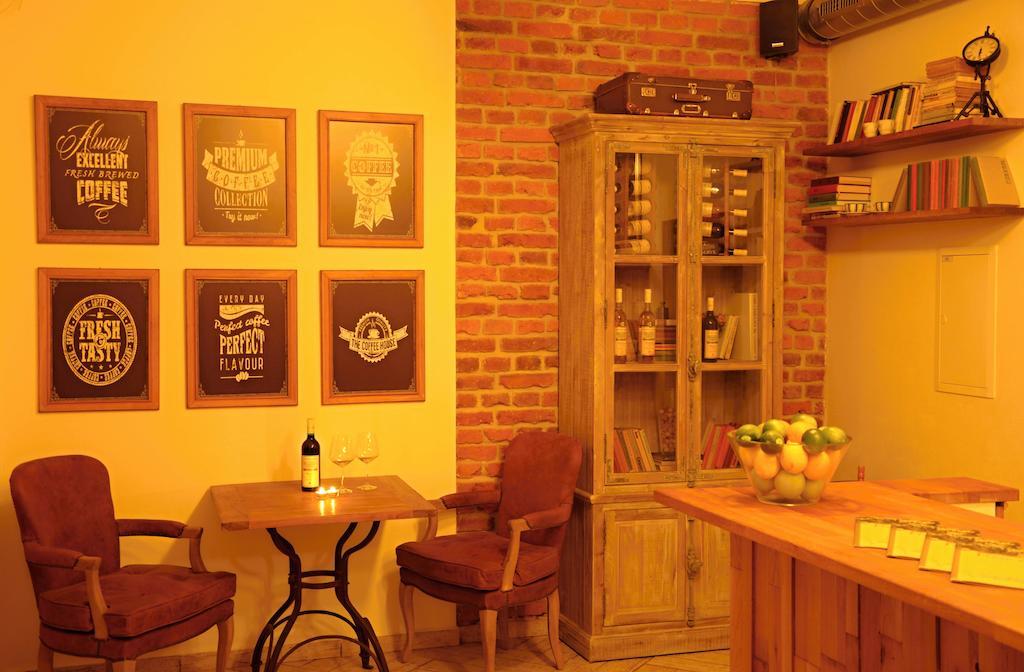 Time Cafe & Penzion พริบรัม ภายนอก รูปภาพ